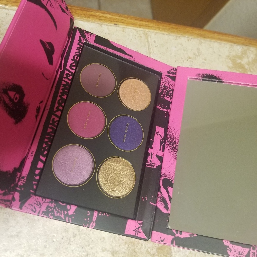 MTHRSHP SUBVERSIVE
LA VIE EN ROSE PALETTE (NWT) - Picture 7 of 8